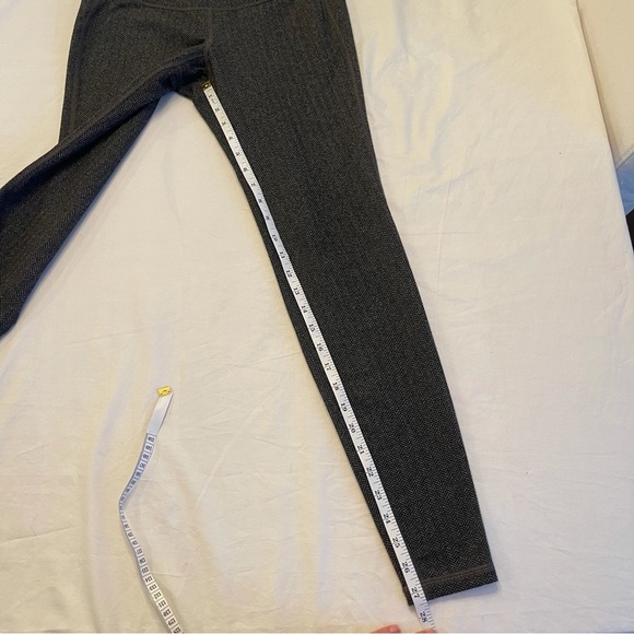 OLD Navy Active Go Dry Fitted Leggings - Picture 8 of 13